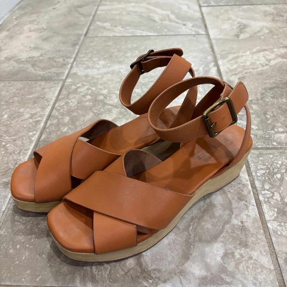 Everlane Leather Crossover Platform Sandal Brown Wood Wedge Ankle Strap sz 7.5 - Picture 1 of 11